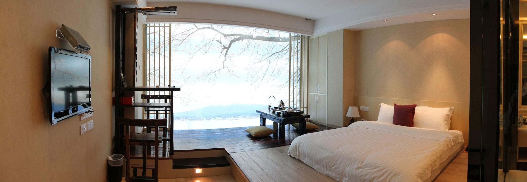 Golden City Hotel 포산 시 외부 사진