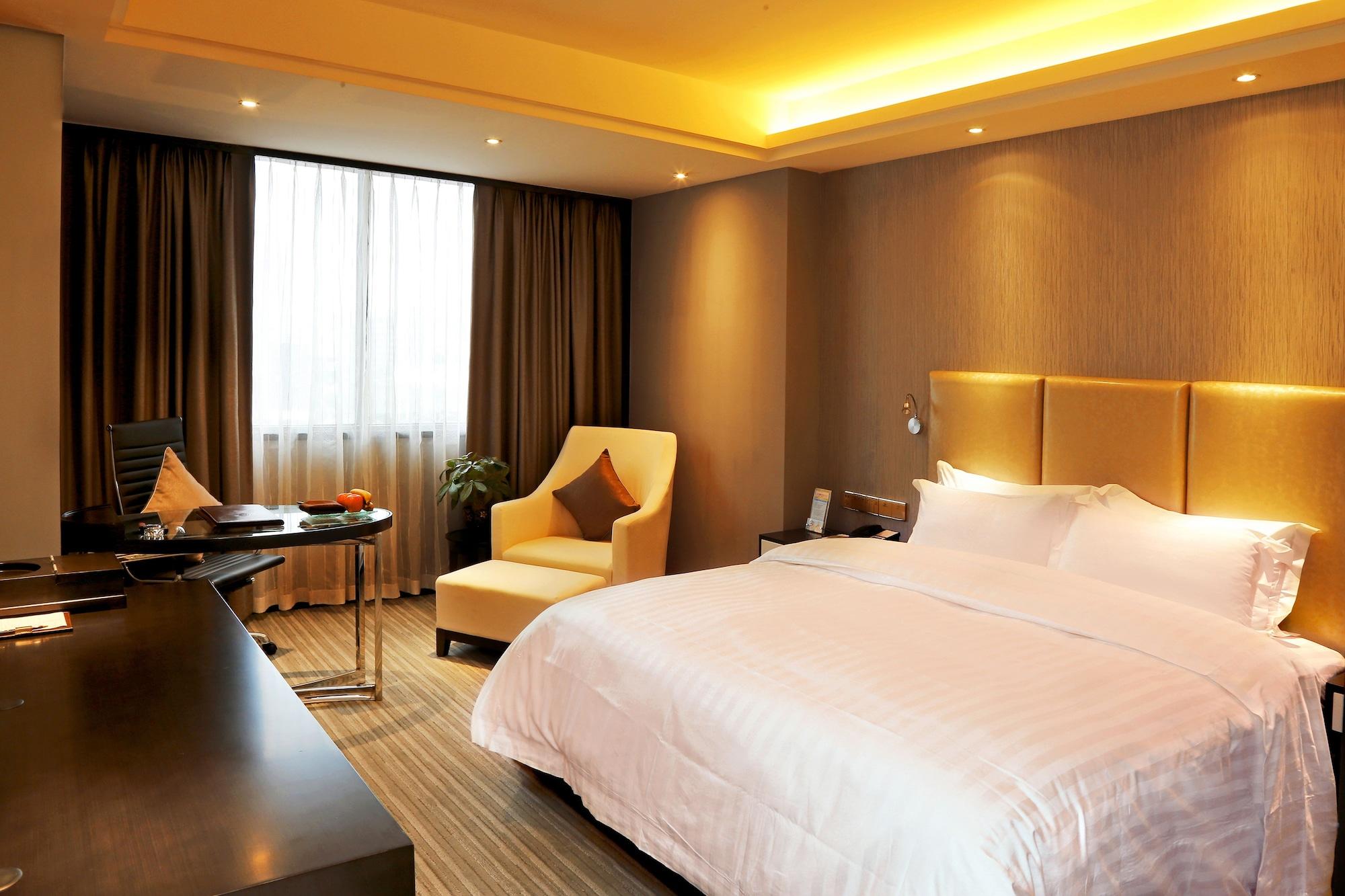 Golden City Hotel 포산 시 외부 사진