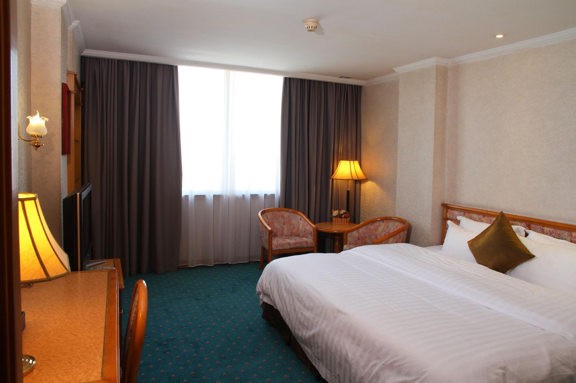 Golden City Hotel 포산 시 외부 사진