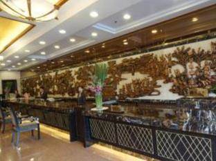 Golden City Hotel 포산 시 외부 사진