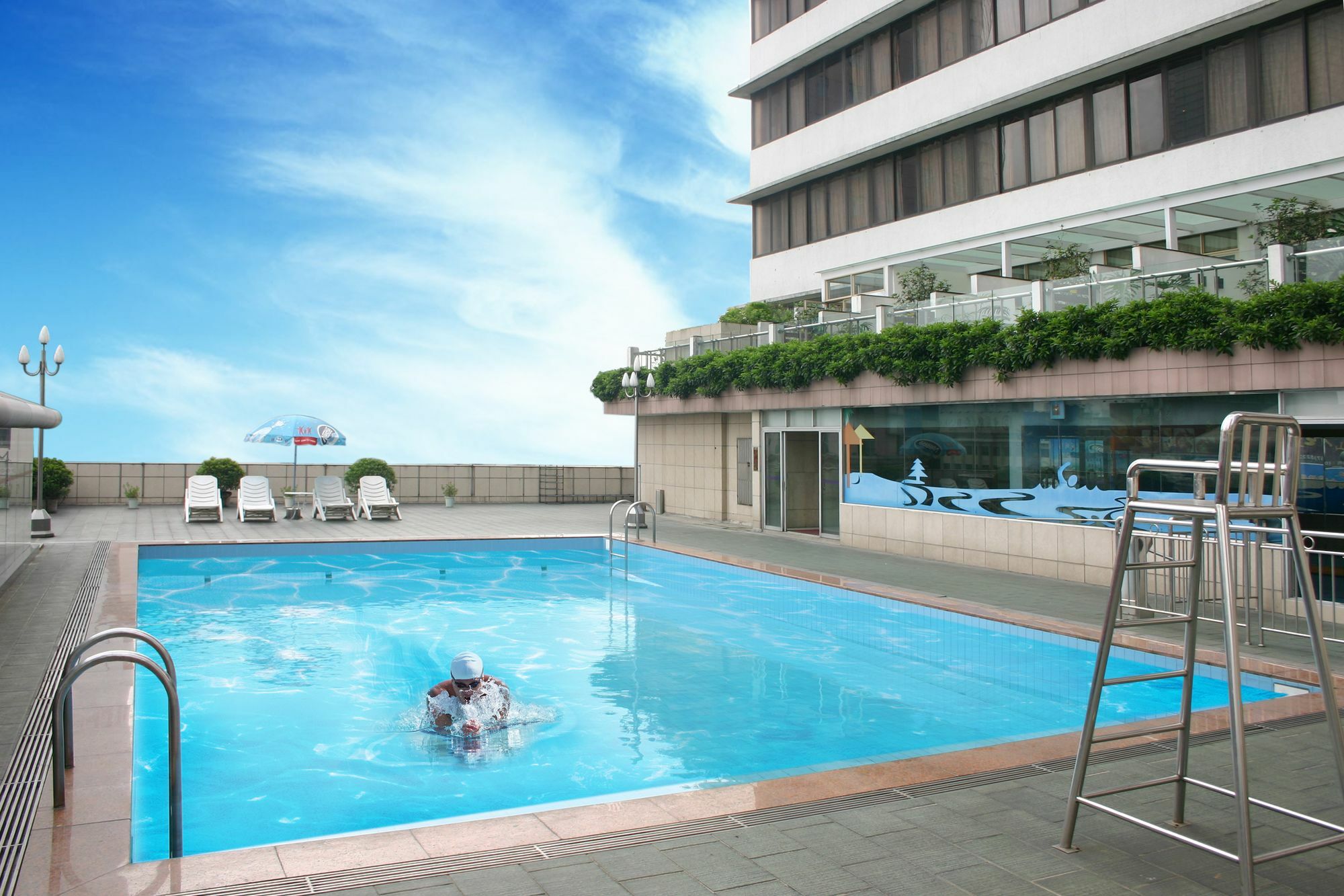 Golden City Hotel 포산 시 외부 사진